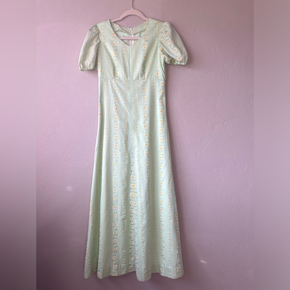 Vintage Dress Daisy Embroidered Handmade Puff Sleeve Babydoll Bridgerton Green